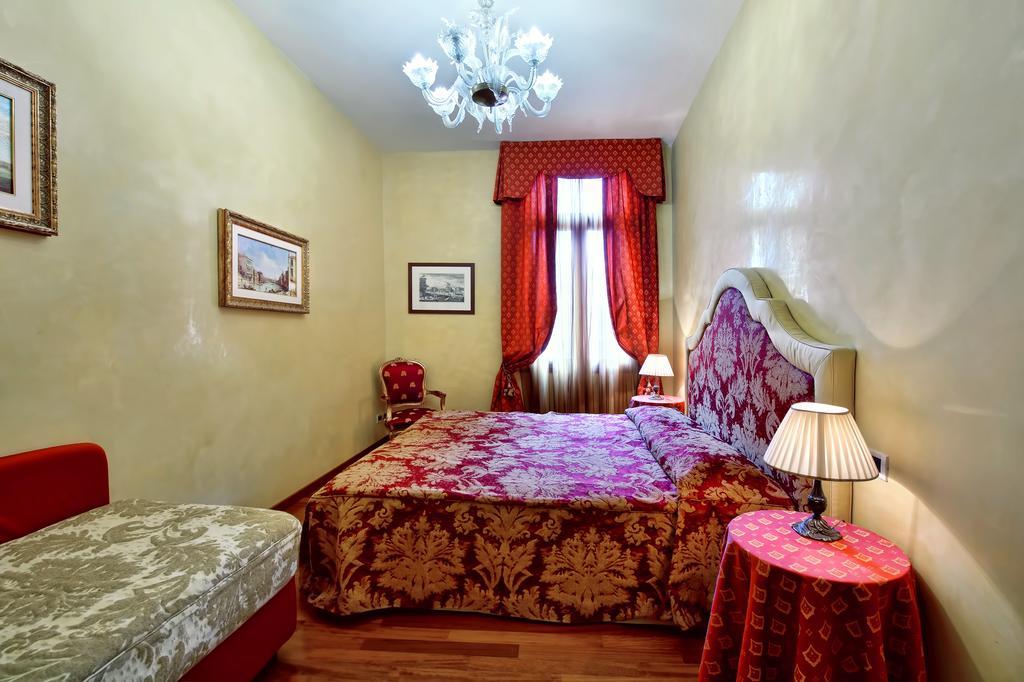 Residence Odoni Venedig Zimmer foto